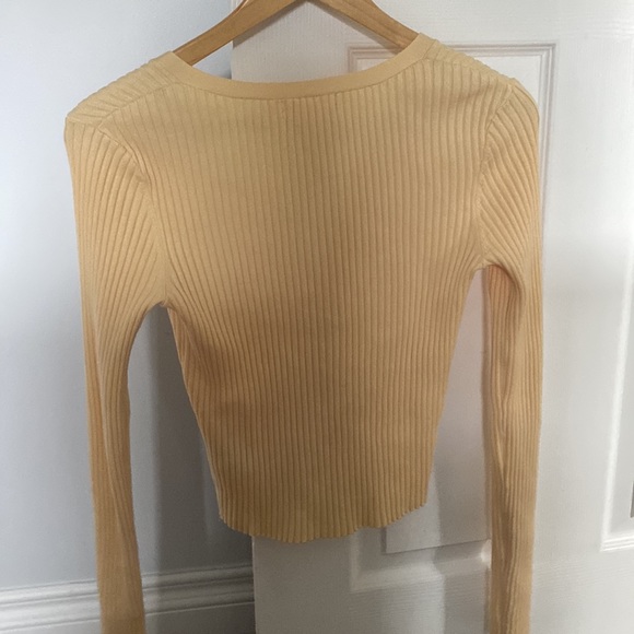 H&M knit long sleeve cardigan - Picture 4 of 4